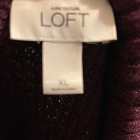 Loft Women’s Pullover Sweater - Picture 3 of 4